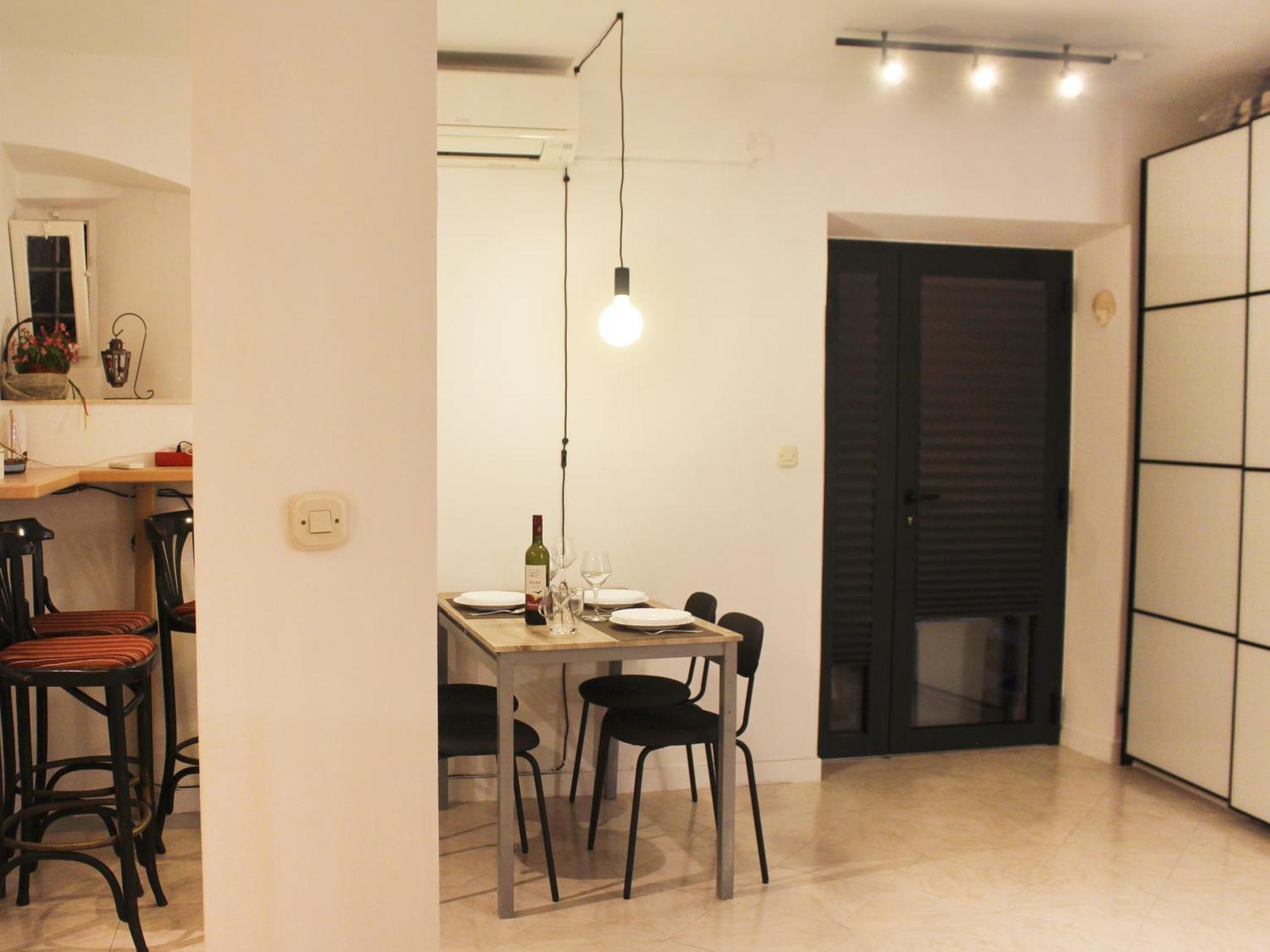 Street Garden Apartment Hvar Town Exterior photo